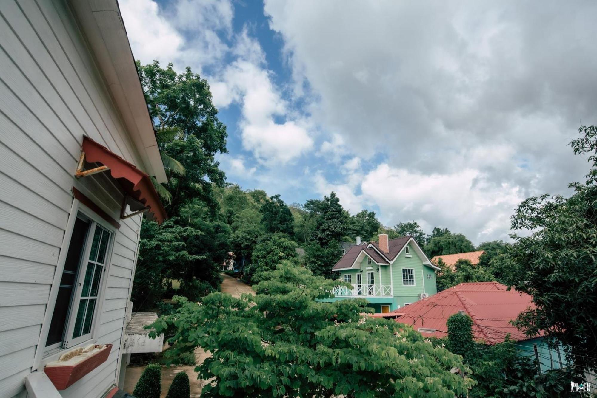 Suriyan Villa Erawan Kanchanaburi สุริยัน วิลล่า เอราวัณ กาญจนบุรี Tha Kradan Eksteriør billede